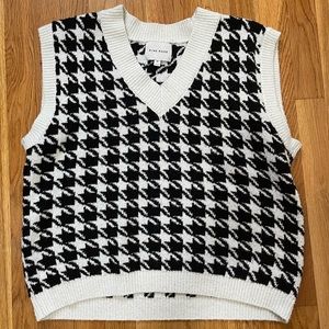 PINK ROSE knit sweater vest